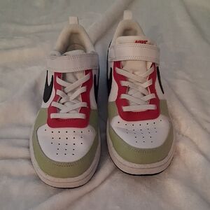 Nike White and Red Retro Sneakers